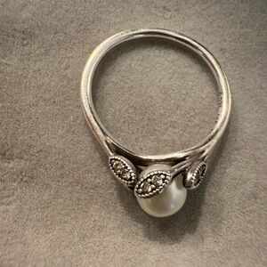 Retired Pandora Luminous Leaves Ring